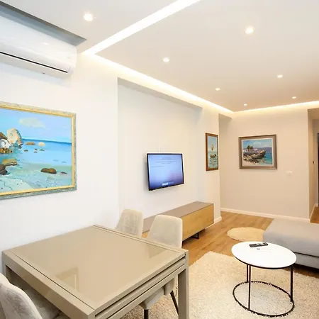 T2 City Hotel apartamentowy *