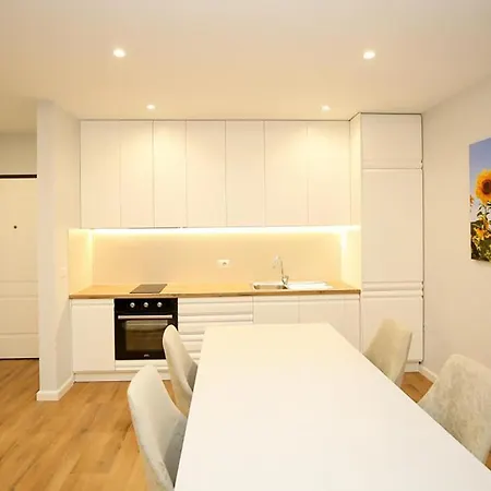Hotel apartamentowy T2 City Wlora