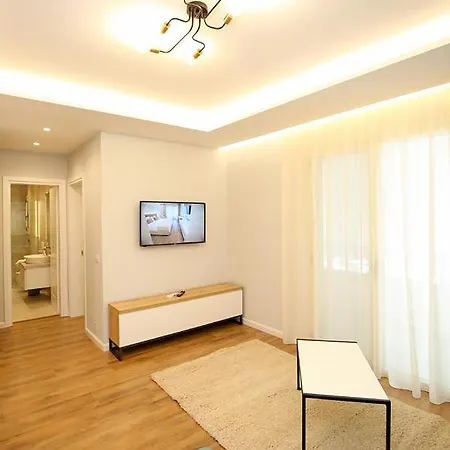 Hotel apartamentowy T2 City Wlora